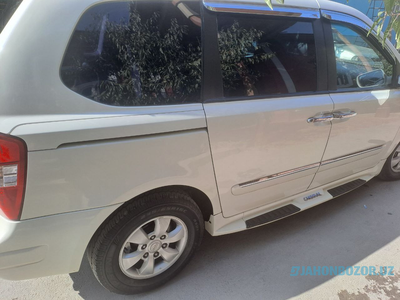 Kia carnival 2008