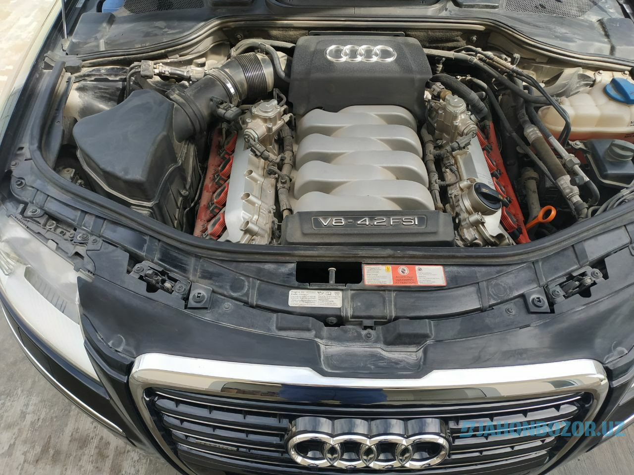 AUDI A8