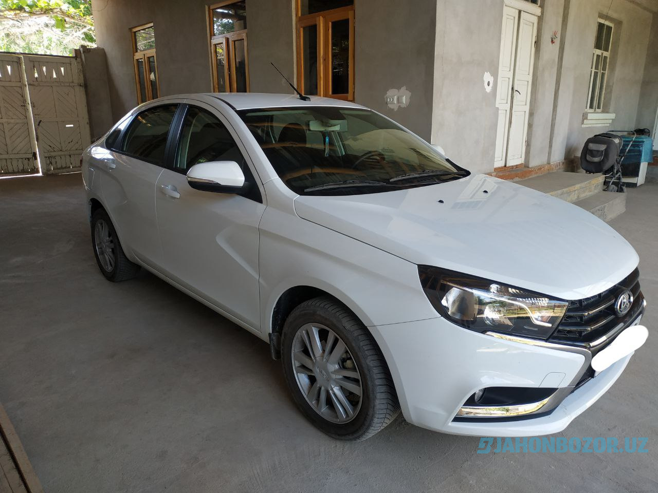 Lada Vesta full