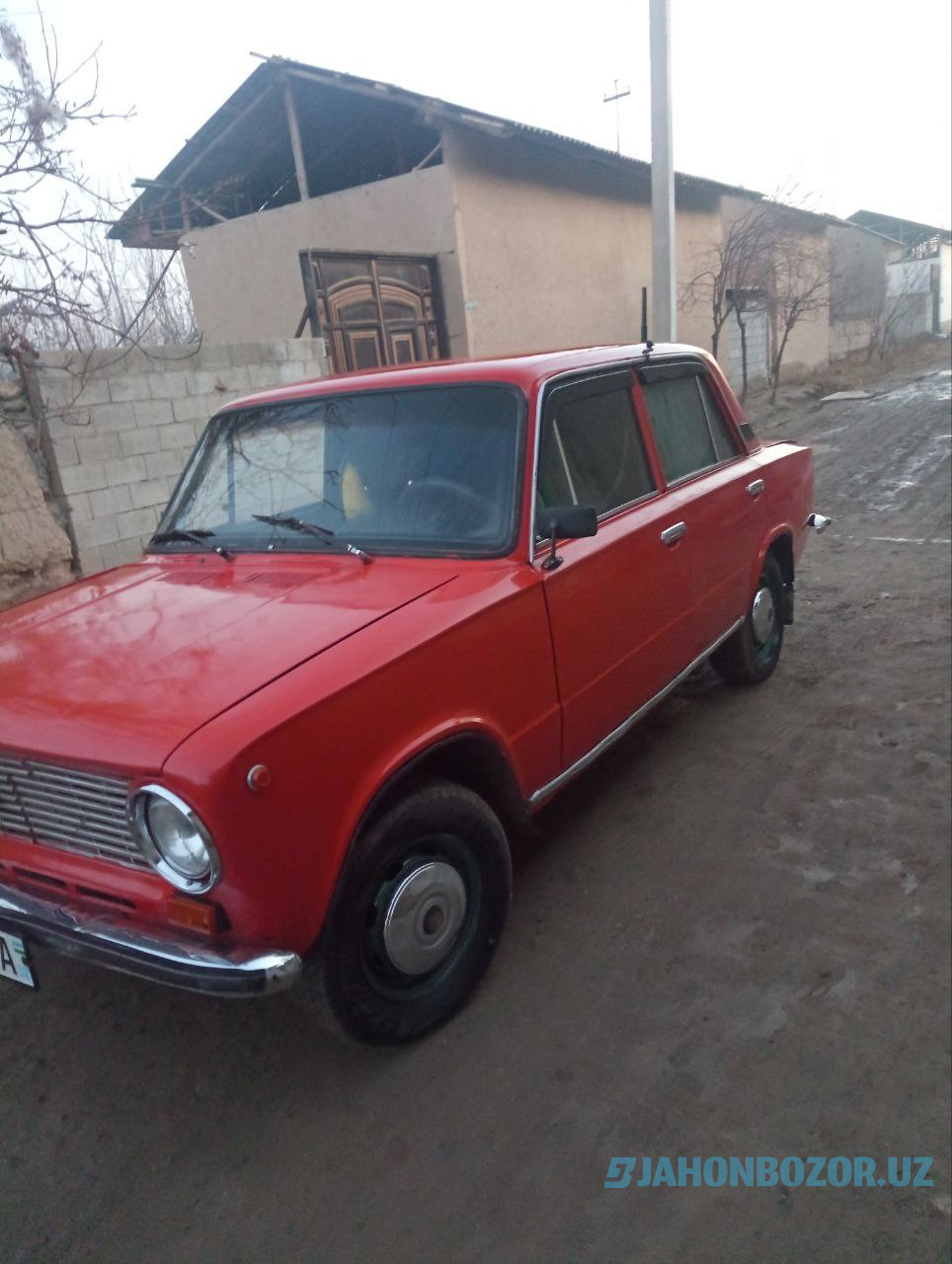 Lada 21011