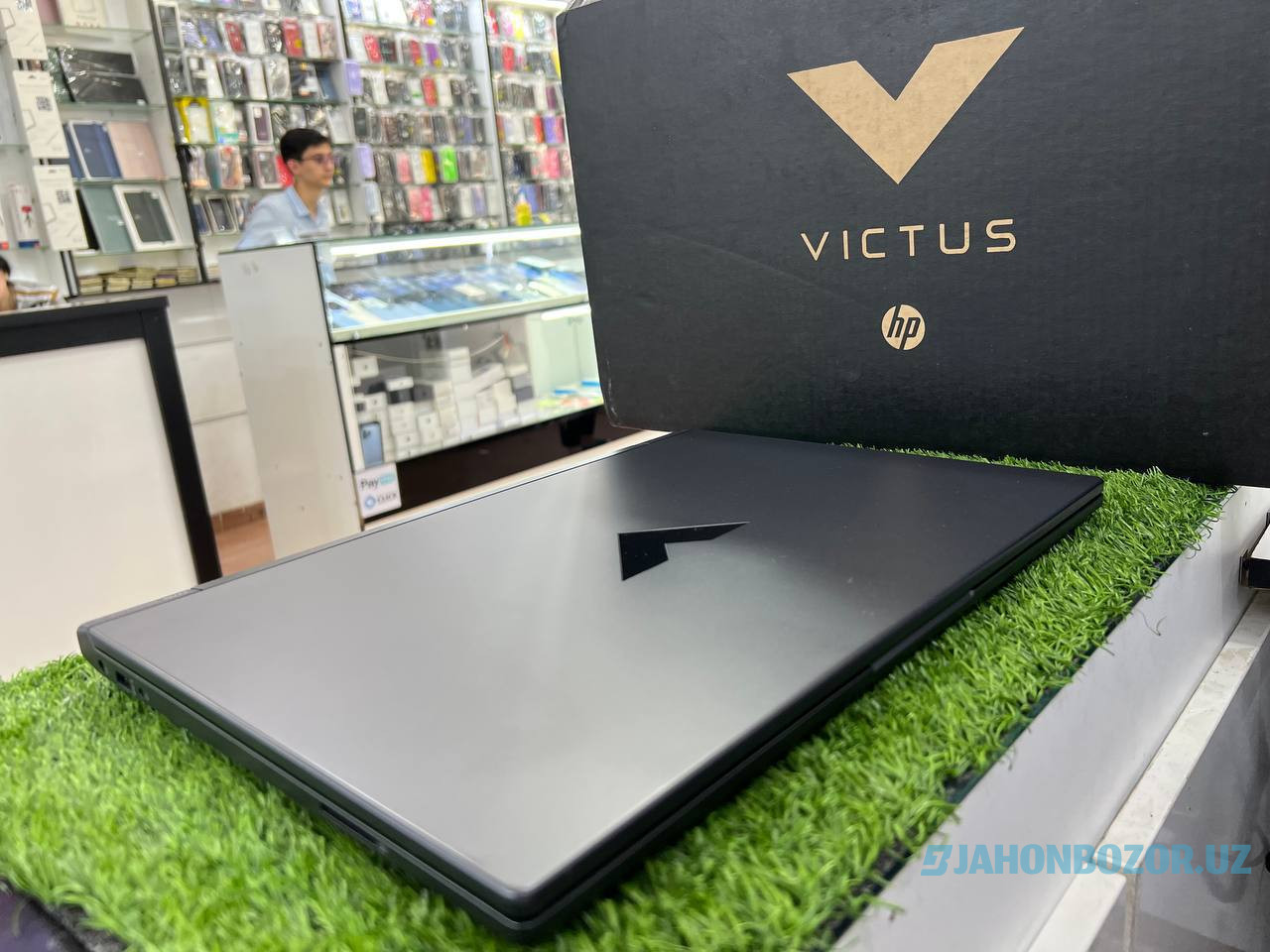 HP VICTUC gaming laptop 