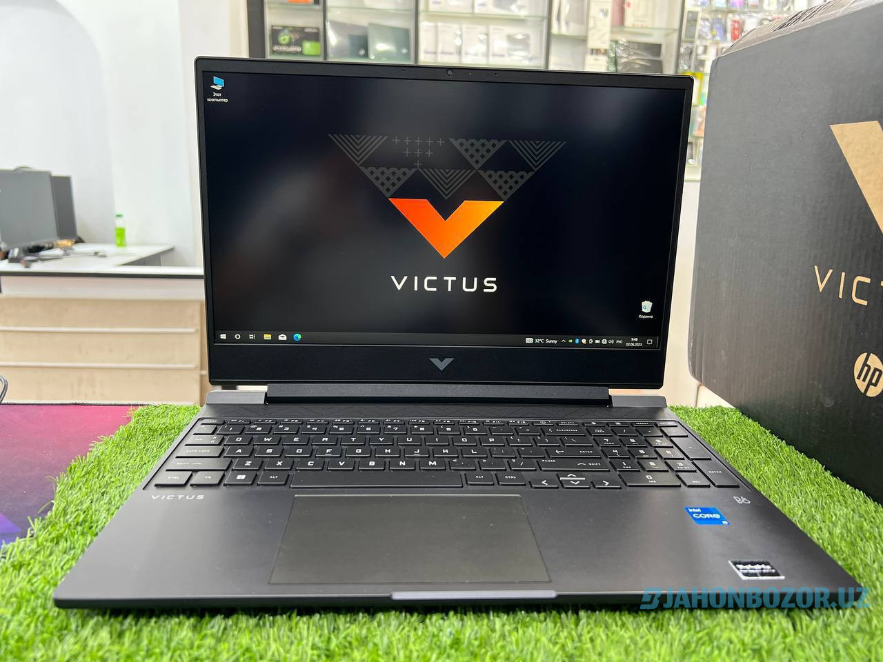 HP VICTUC gaming laptop 