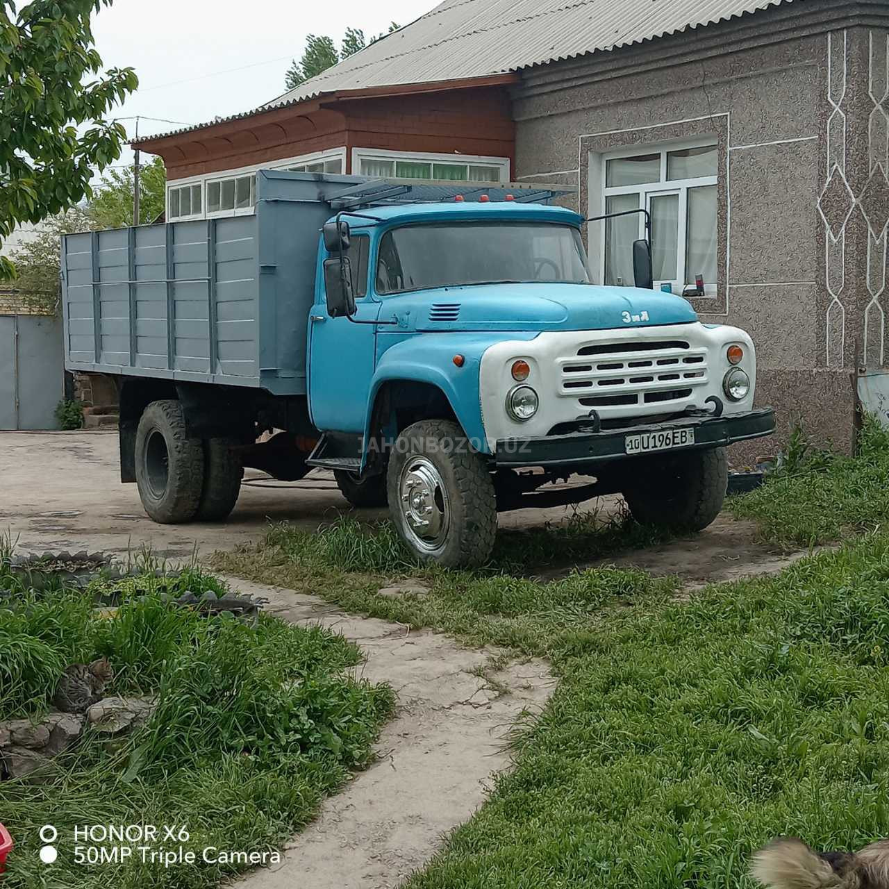 ZIL 130