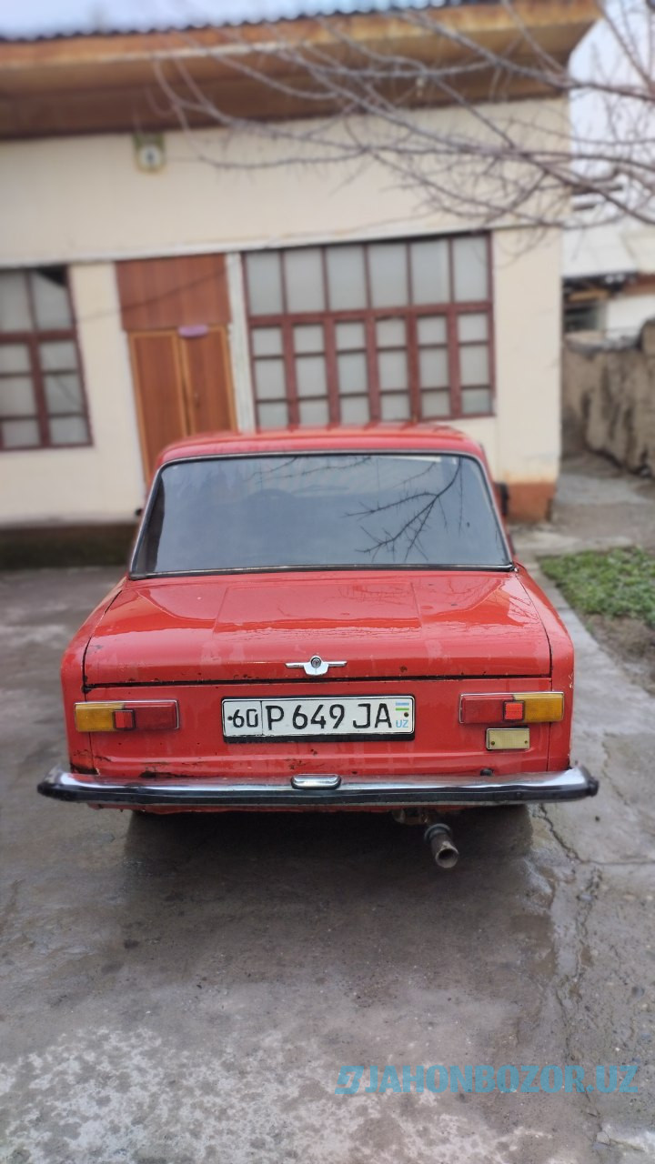 Vaz 21011