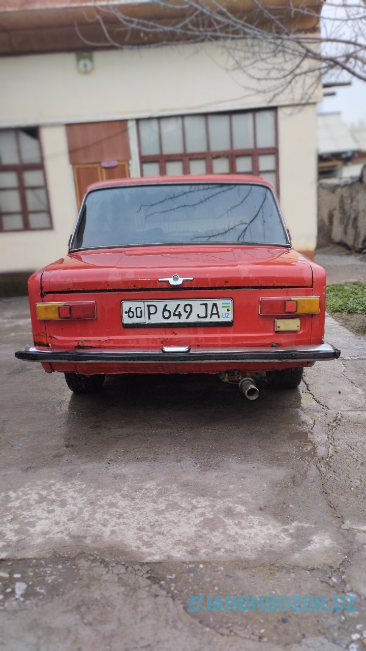 Vaz 21011