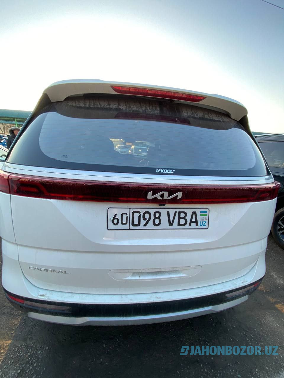 Kia Carnival (signature)