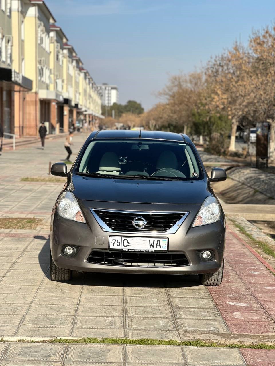 Nissan sunny