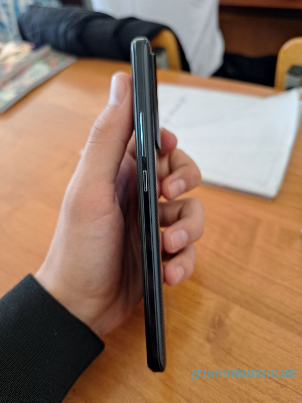 Poco f5 pro