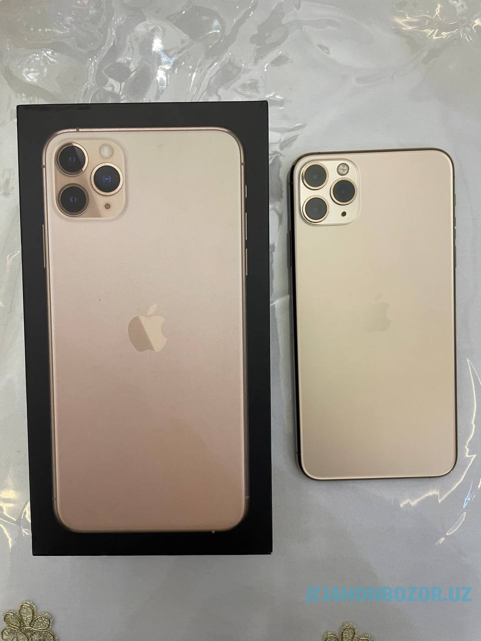 Iphone 11 pro max Gold 